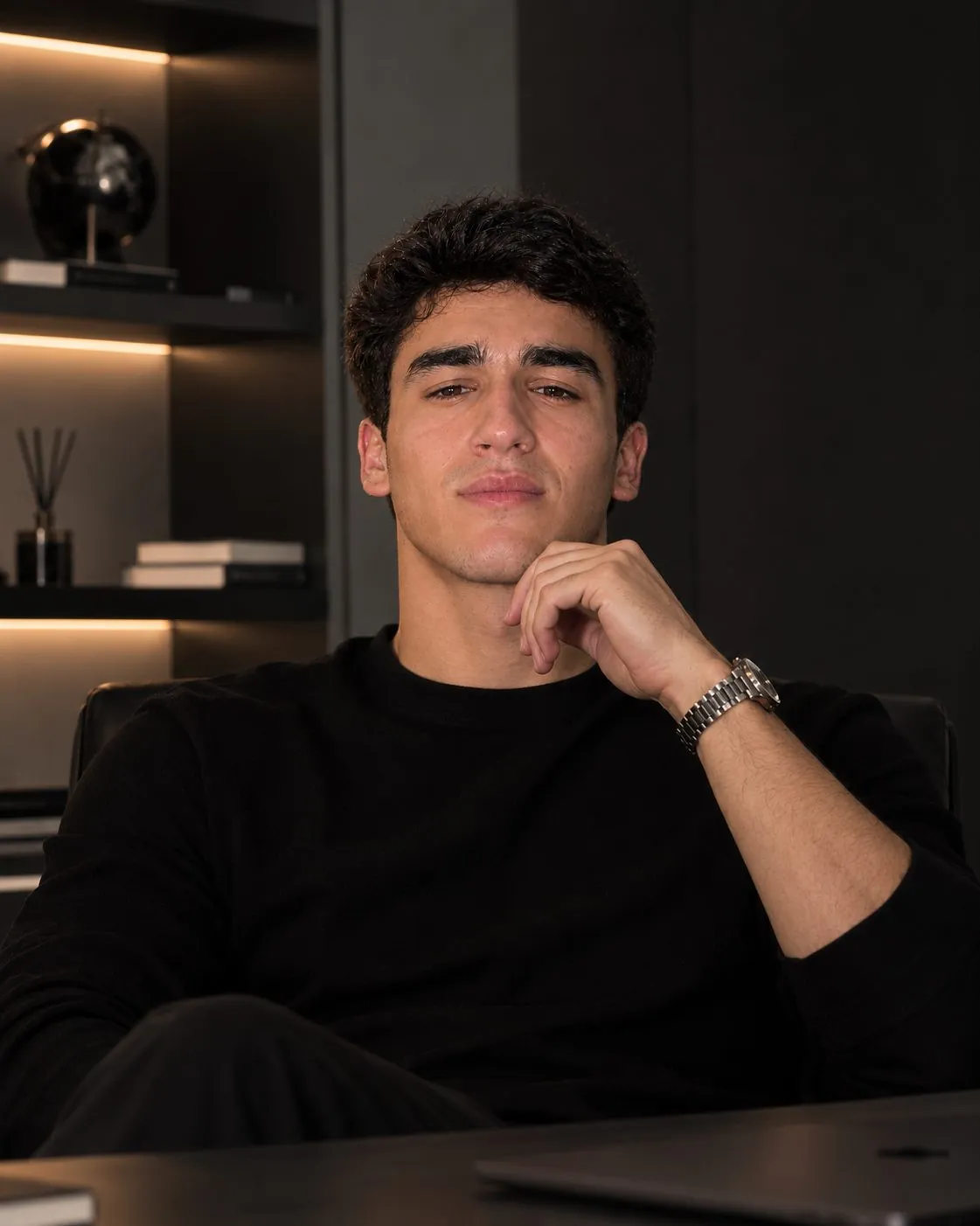 Davi, author of the guide, portrait
